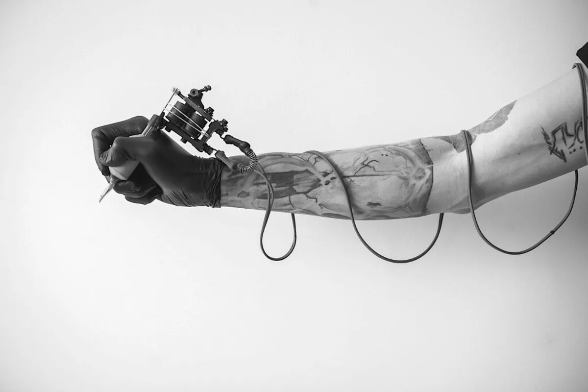 Comment trouver son tatoueur à Paris : le guide complet